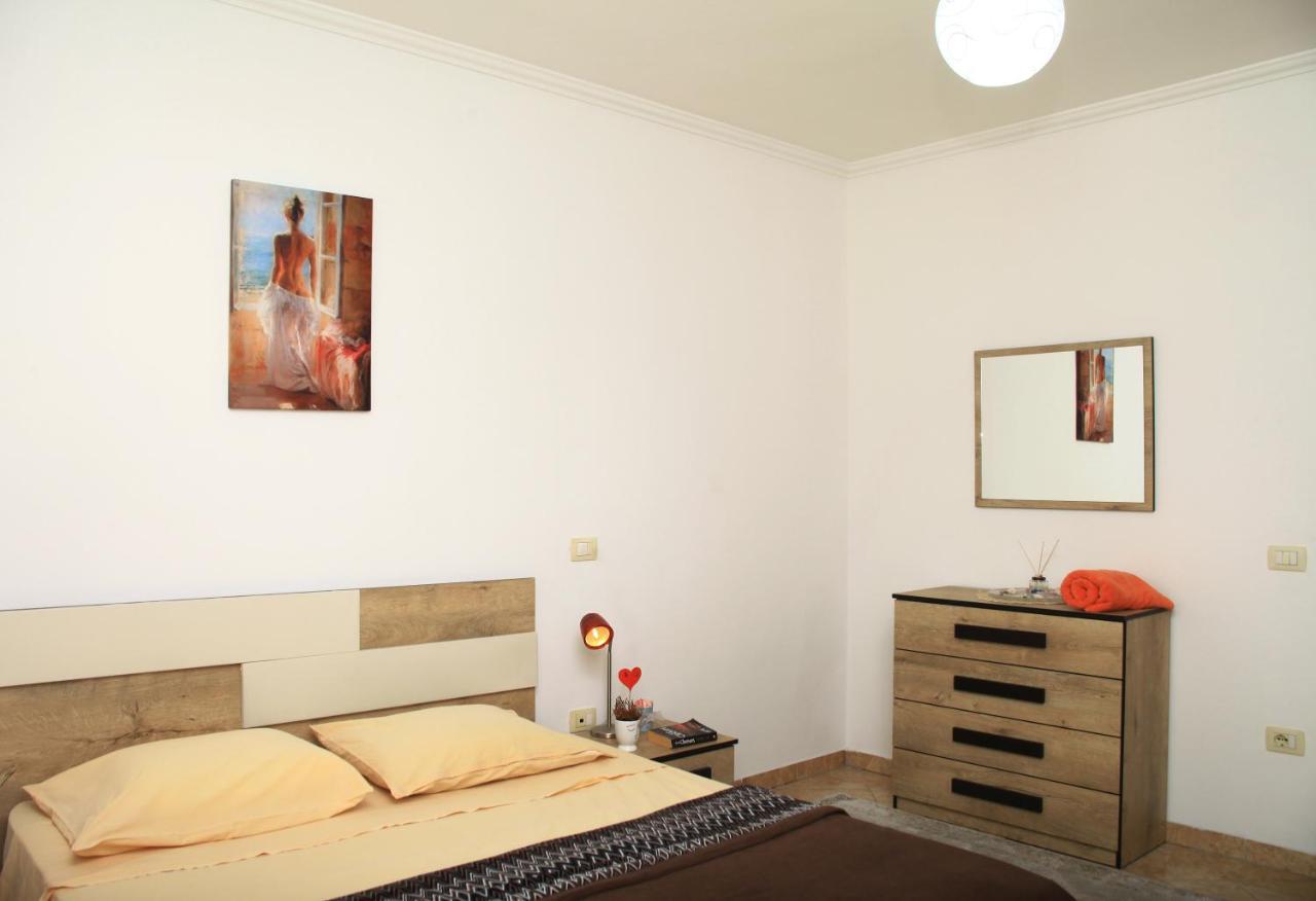 Beautiful Apartment At Port Side! Durrës Exterior foto